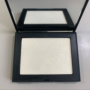 NARS Highlighter Albatross